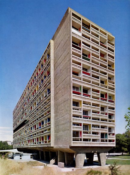 Modernism Vs Postmodernism Architecture Essay