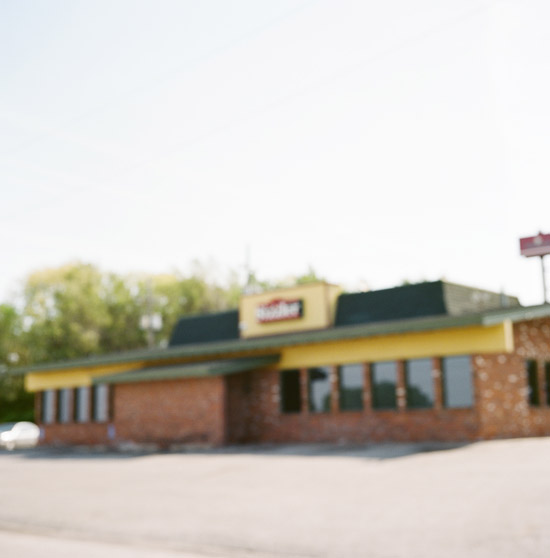 Sizzler omaha closed