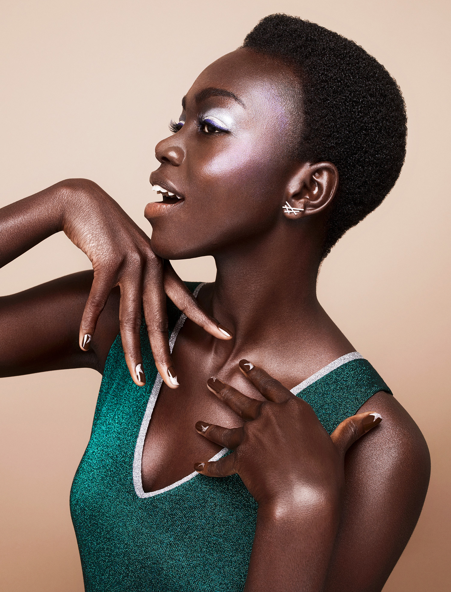 Nadya Mixalkova yalangoch fotosurat