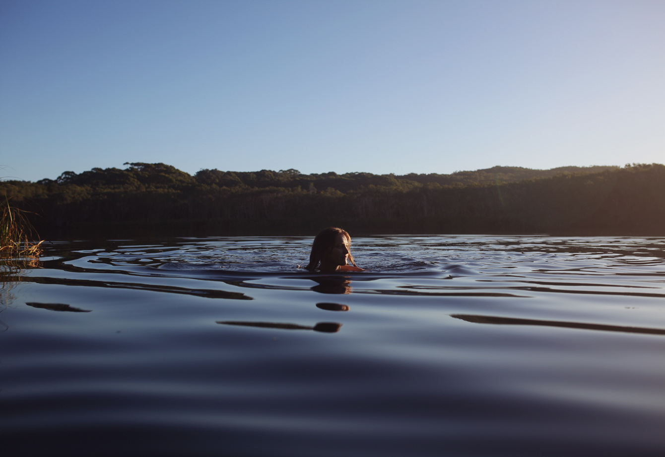 Tea Tree Lake The Travelling Light