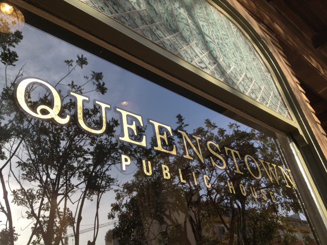 Queenstown Public House onairosdesign