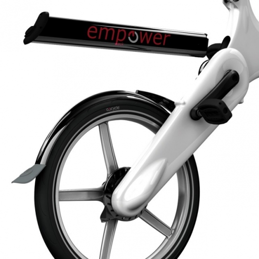 сайклинг мужчина. велосипедист мокап.