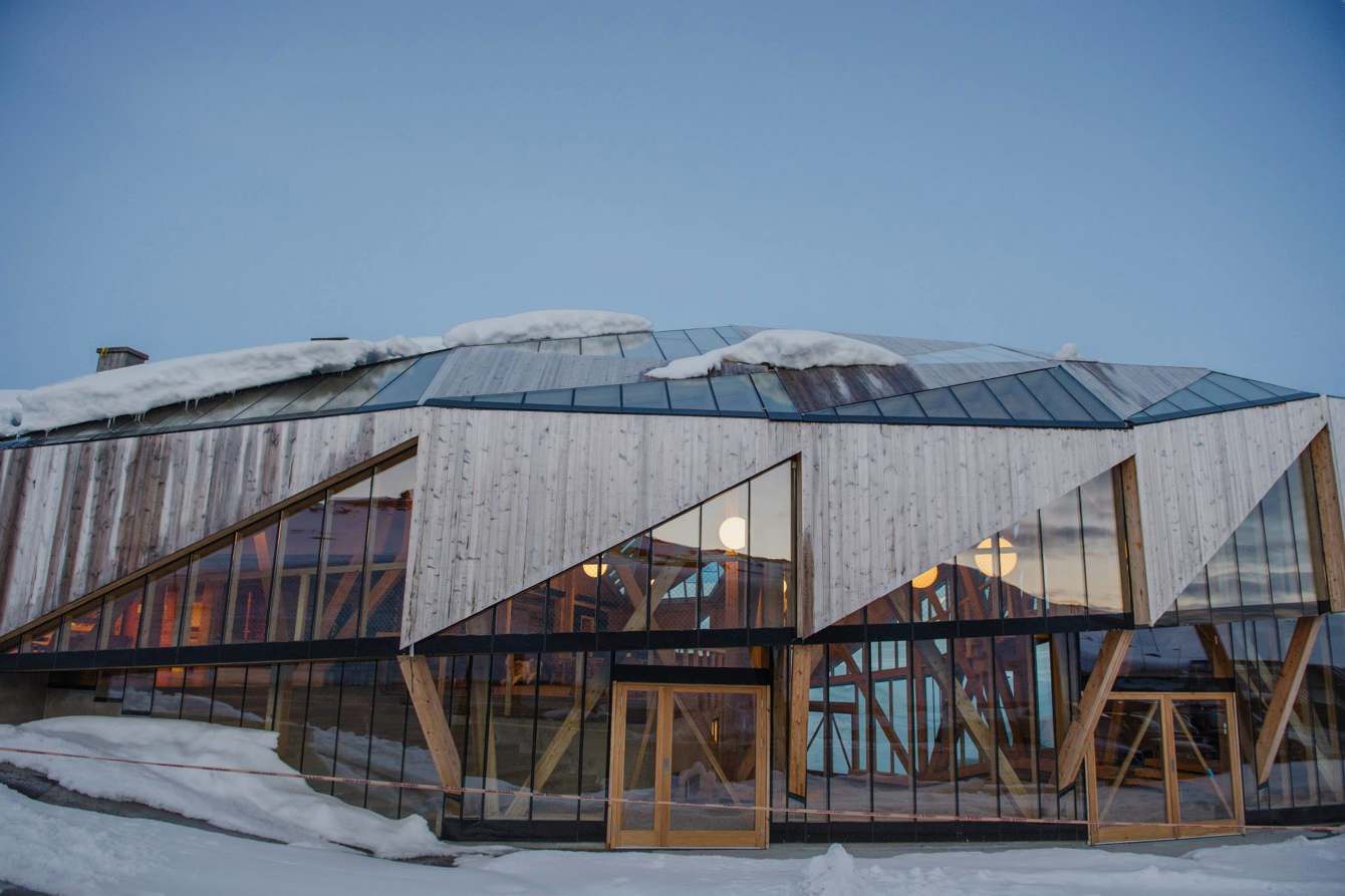 New entrance building to Sognefjellshytta mountain hotel - Jensen