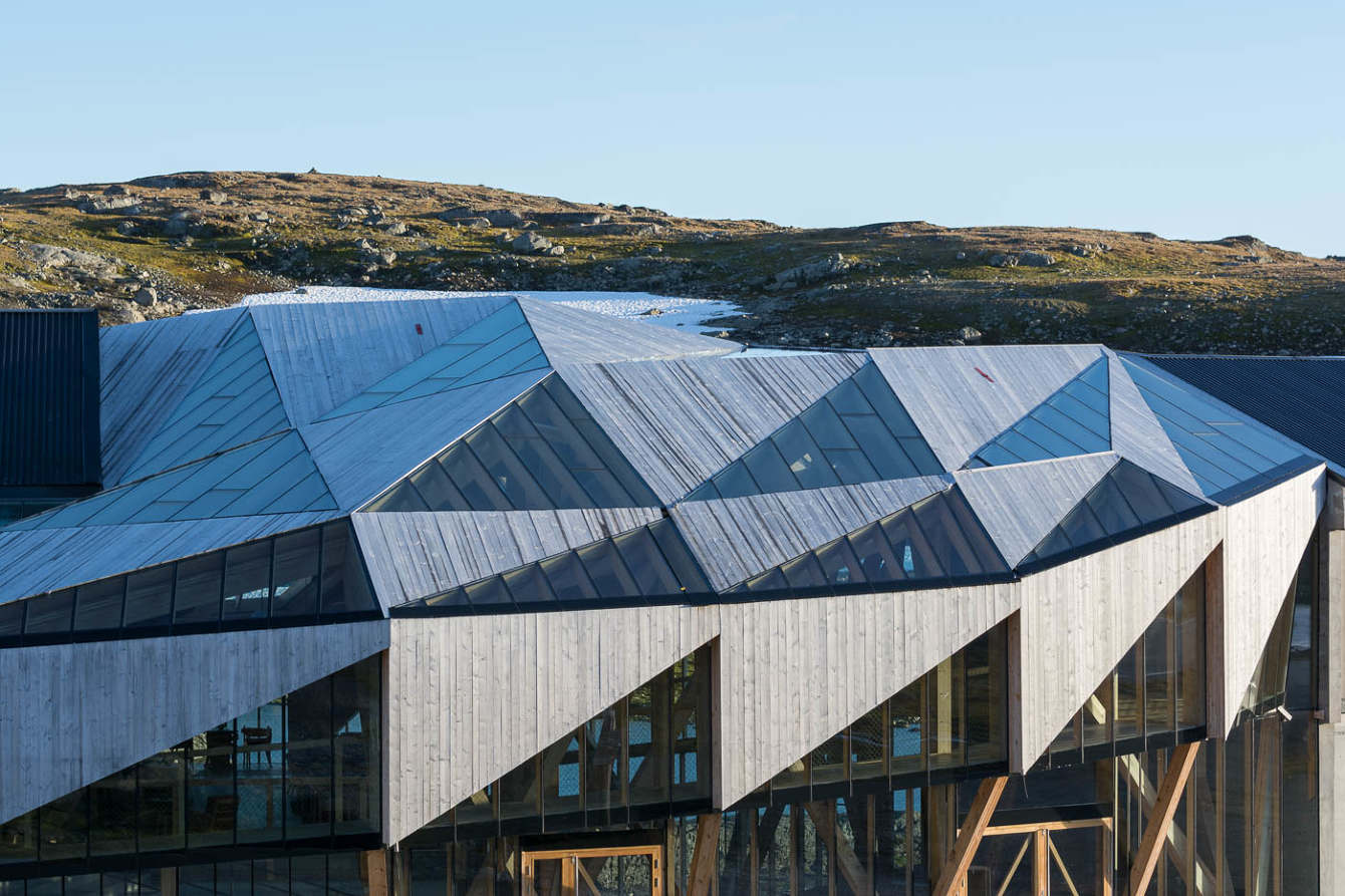 New entrance building to Sognefjellshytta mountain hotel - Jensen