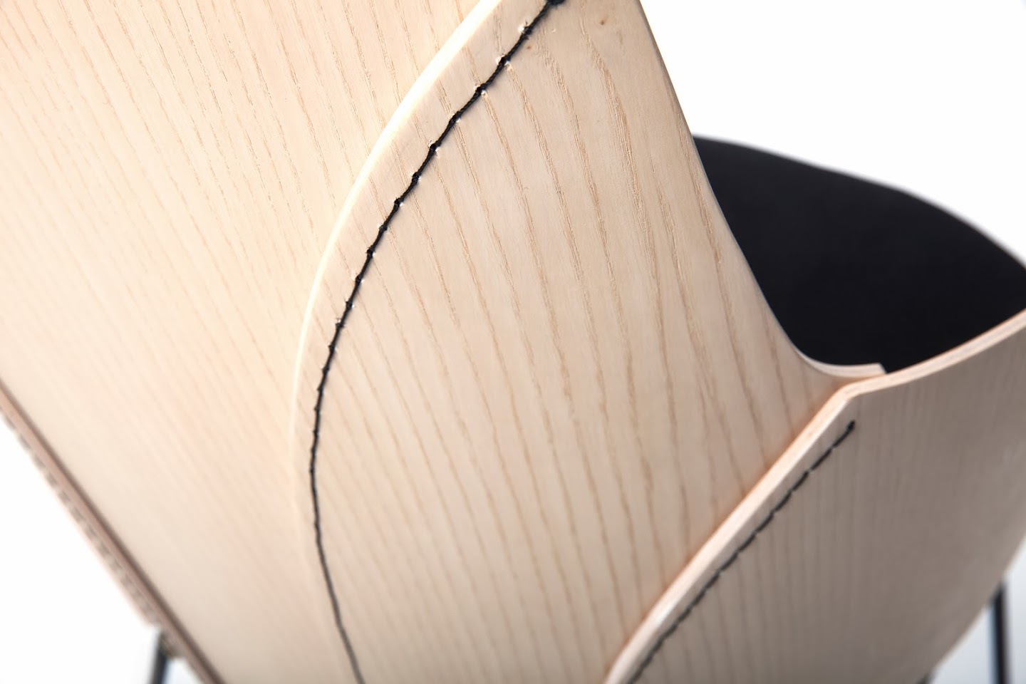 Bespoke chair / WOOD TAILORING FÄRG BLANCHE