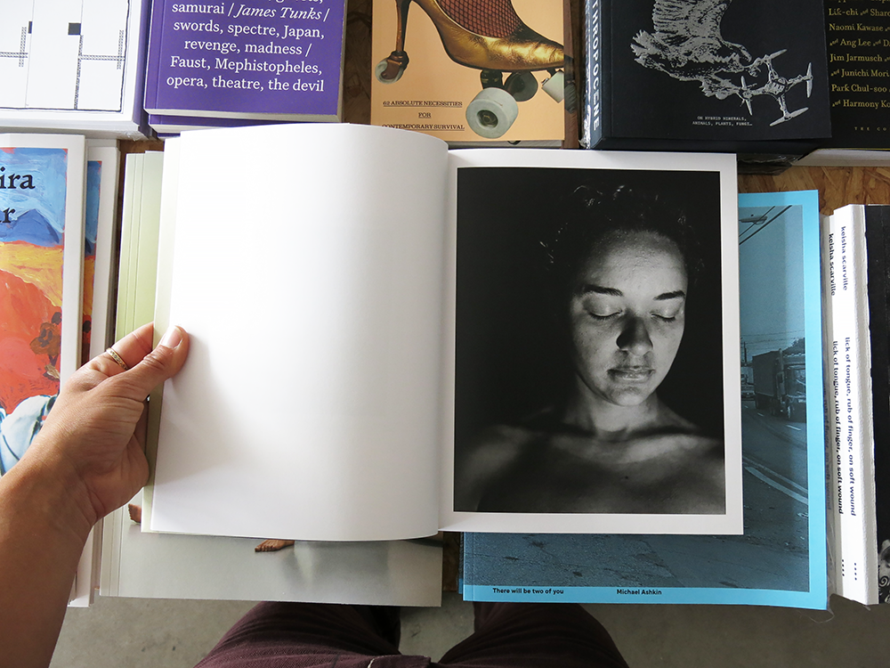 アート・デザイン・音楽 TENDER by Carla Williams Tender – TBW Books