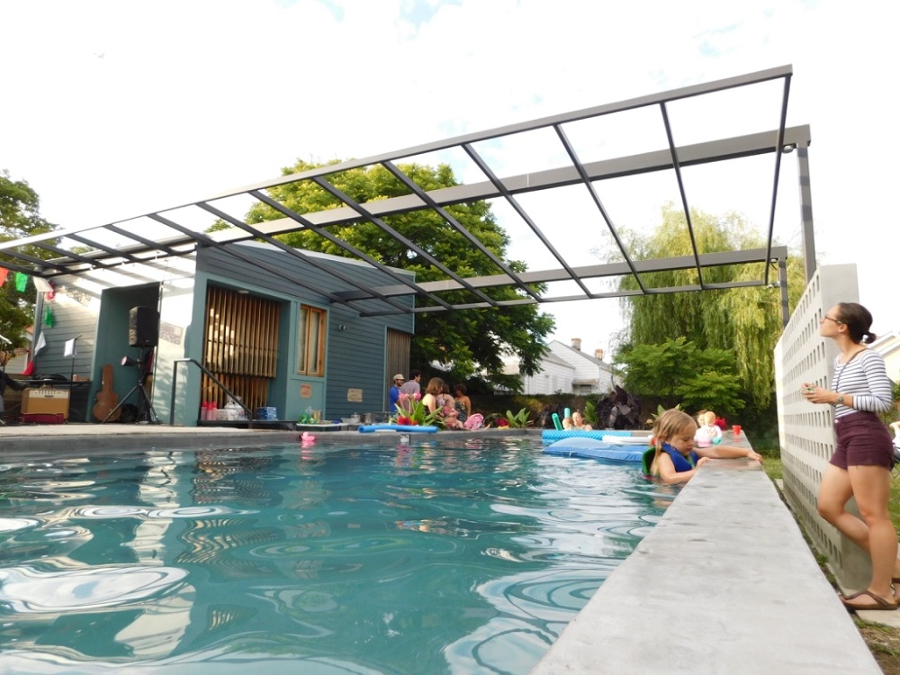 Laharpe Pool and Guest House Colectivo