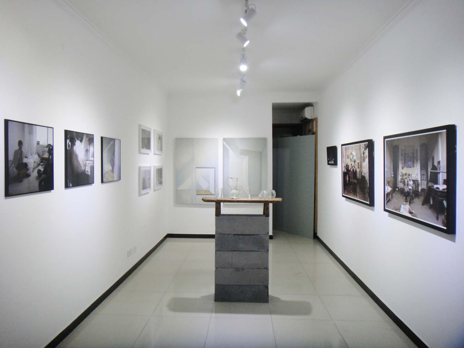 Hermeneutics Of A Room 房间解释学 Intelligentsia