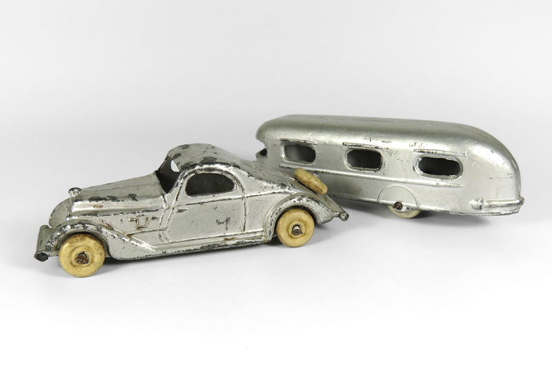 TipTop Toys Bill's Vintage Toy Garage