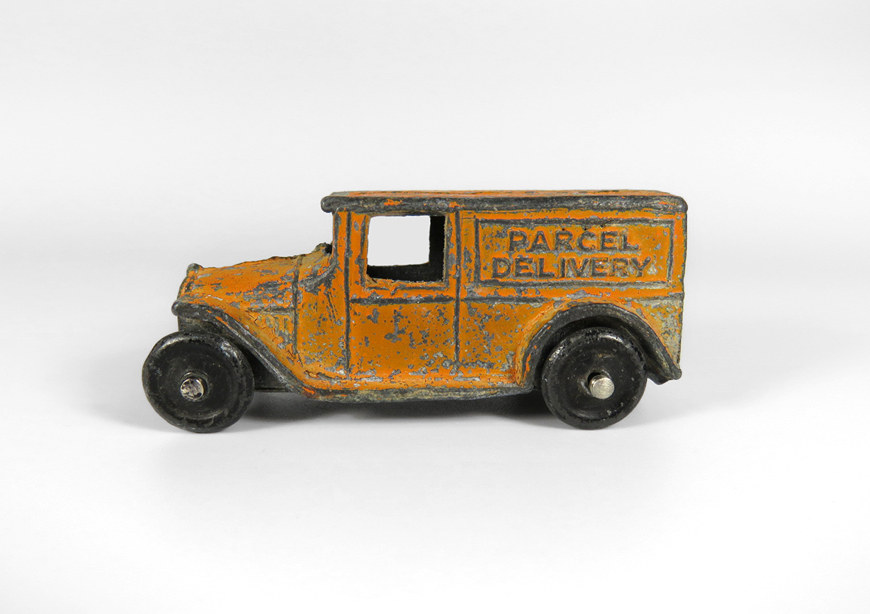 TipTop Toys Bill's Vintage Toy Garage