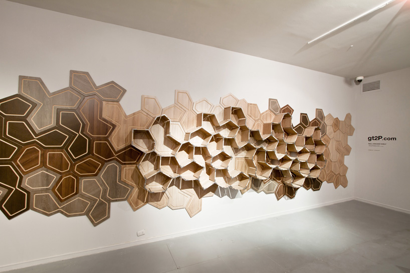 Wall Cracked Shelf gt2P