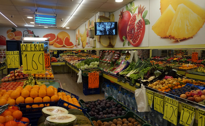 La Memoria De Las Frutas Claremi frutas-estefan-a-mercados-municipales-de-alicante