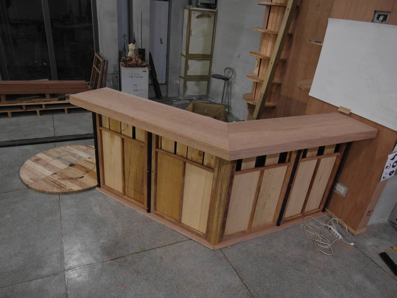 wooden cable reel bar Martin Zaugg