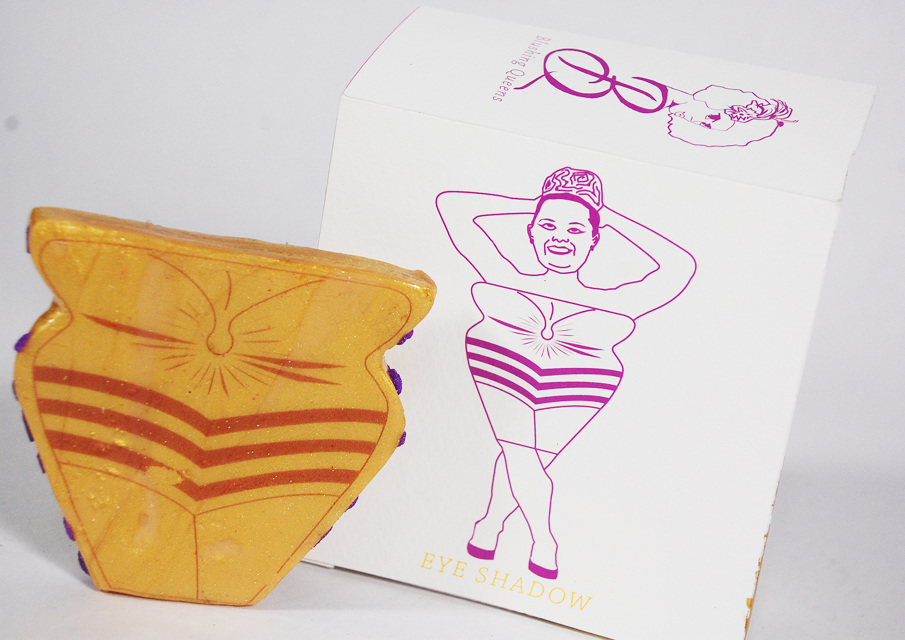 Blushing Queens AriSusswein