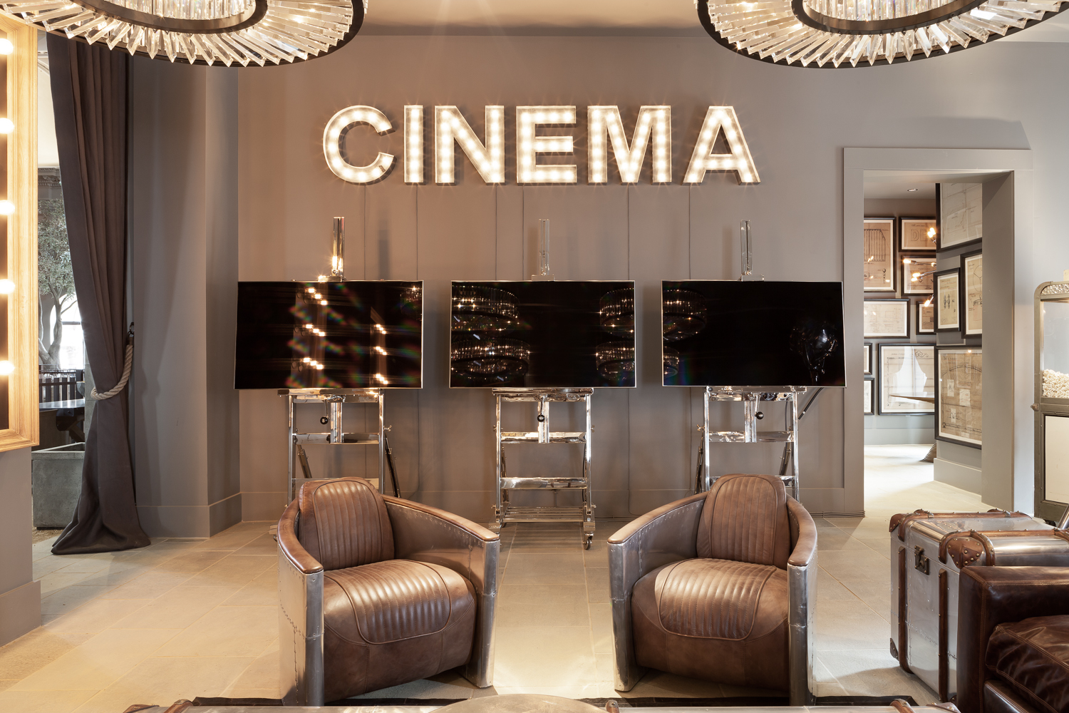 RESTORATION HARDWARE Efthymiadis