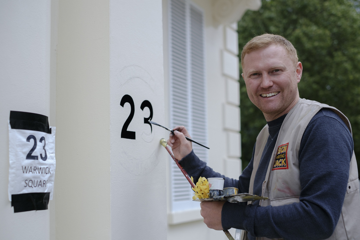 Sign Writer Window Residential Signwriting - www.signwritingjack.com