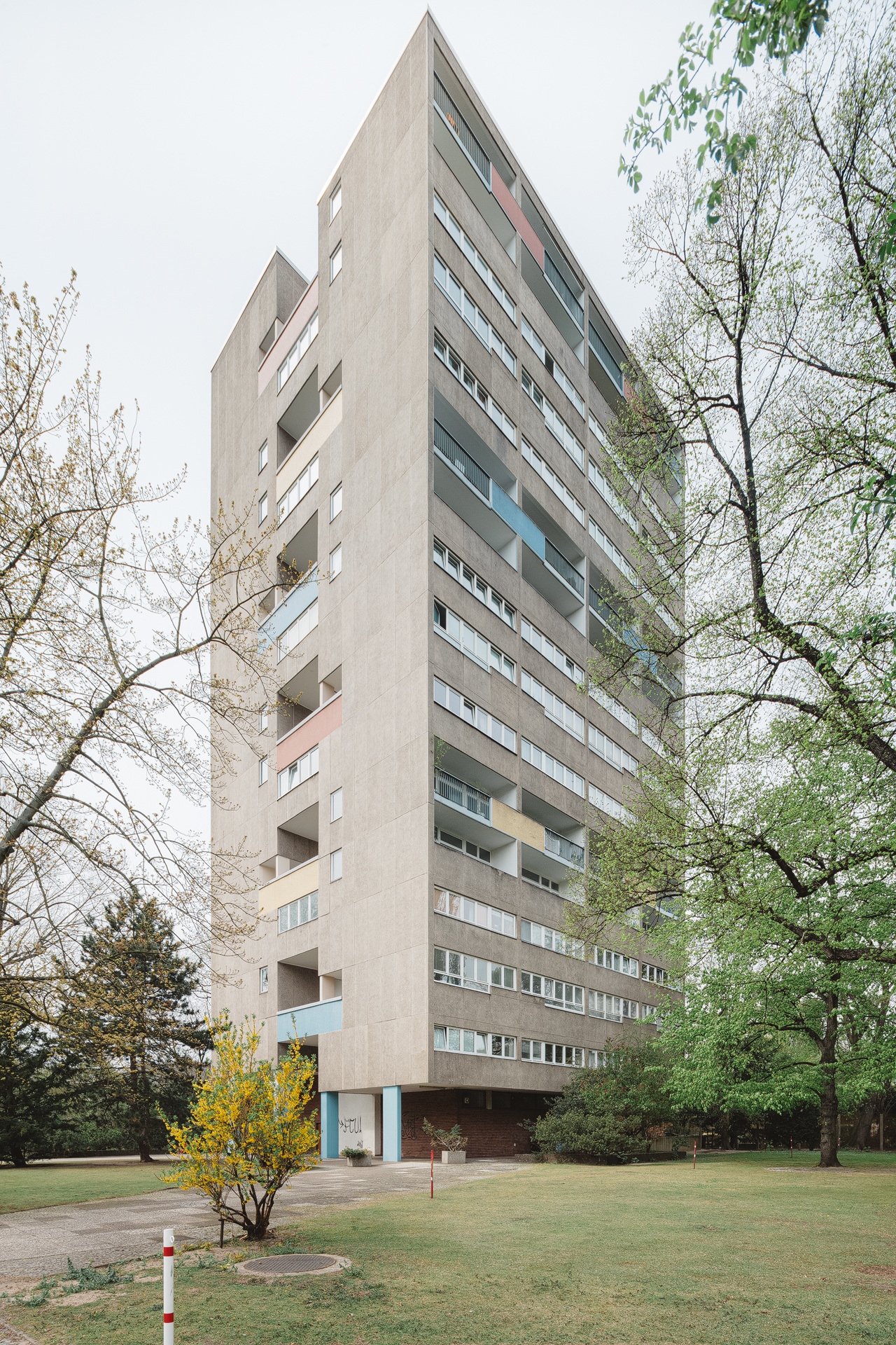 Berlin Hansaviertel Alexander Rentsch Photography
