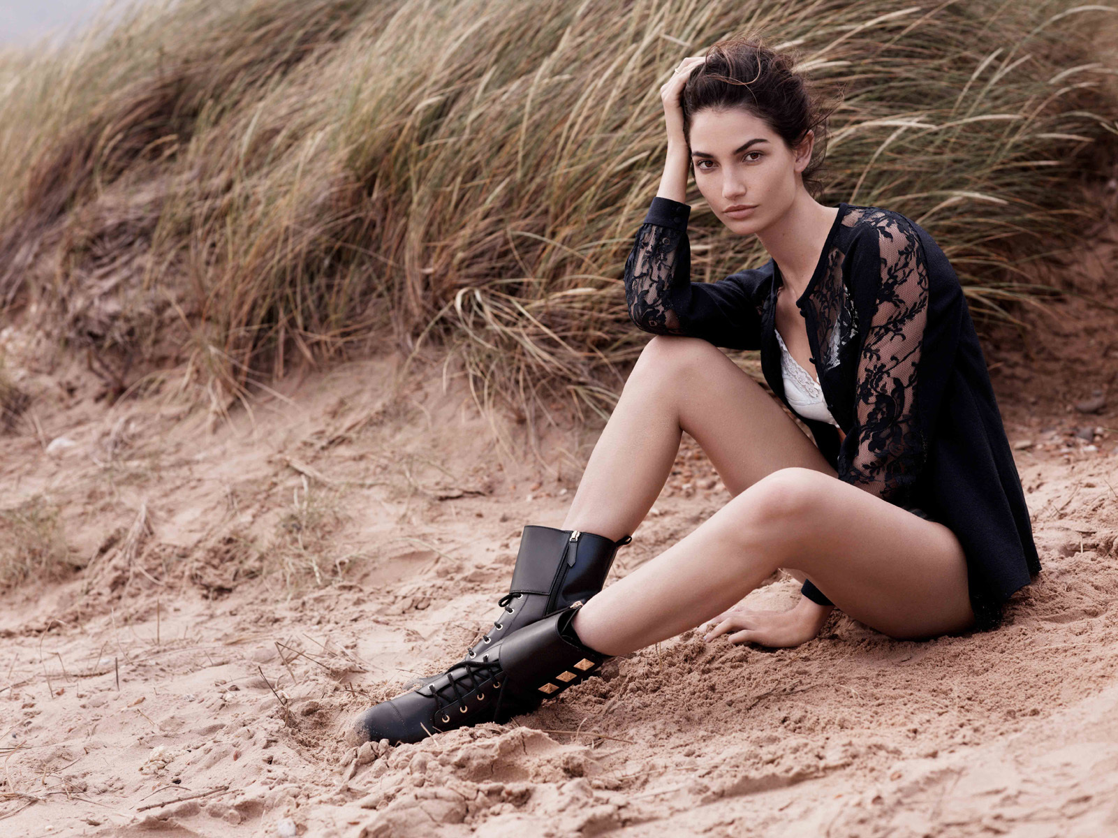 Фотомодель lily aldridge. Filipina 12. She a model. Girl face no make up. Девушка с закрытыми глазами.