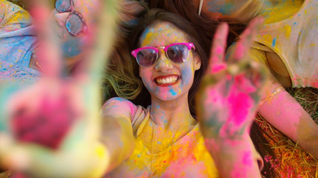 Revlon - Live In Color - Michael Pasquariello - Editor