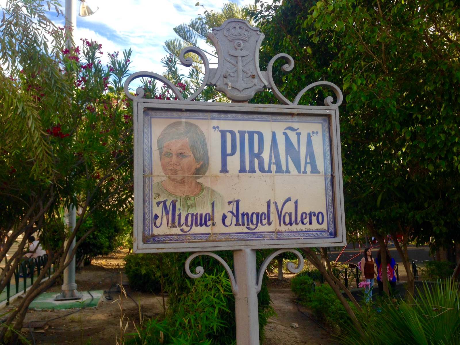 VISITÉ EL PUEBLO DE VERANO AZUL PARA INTENTAR ...