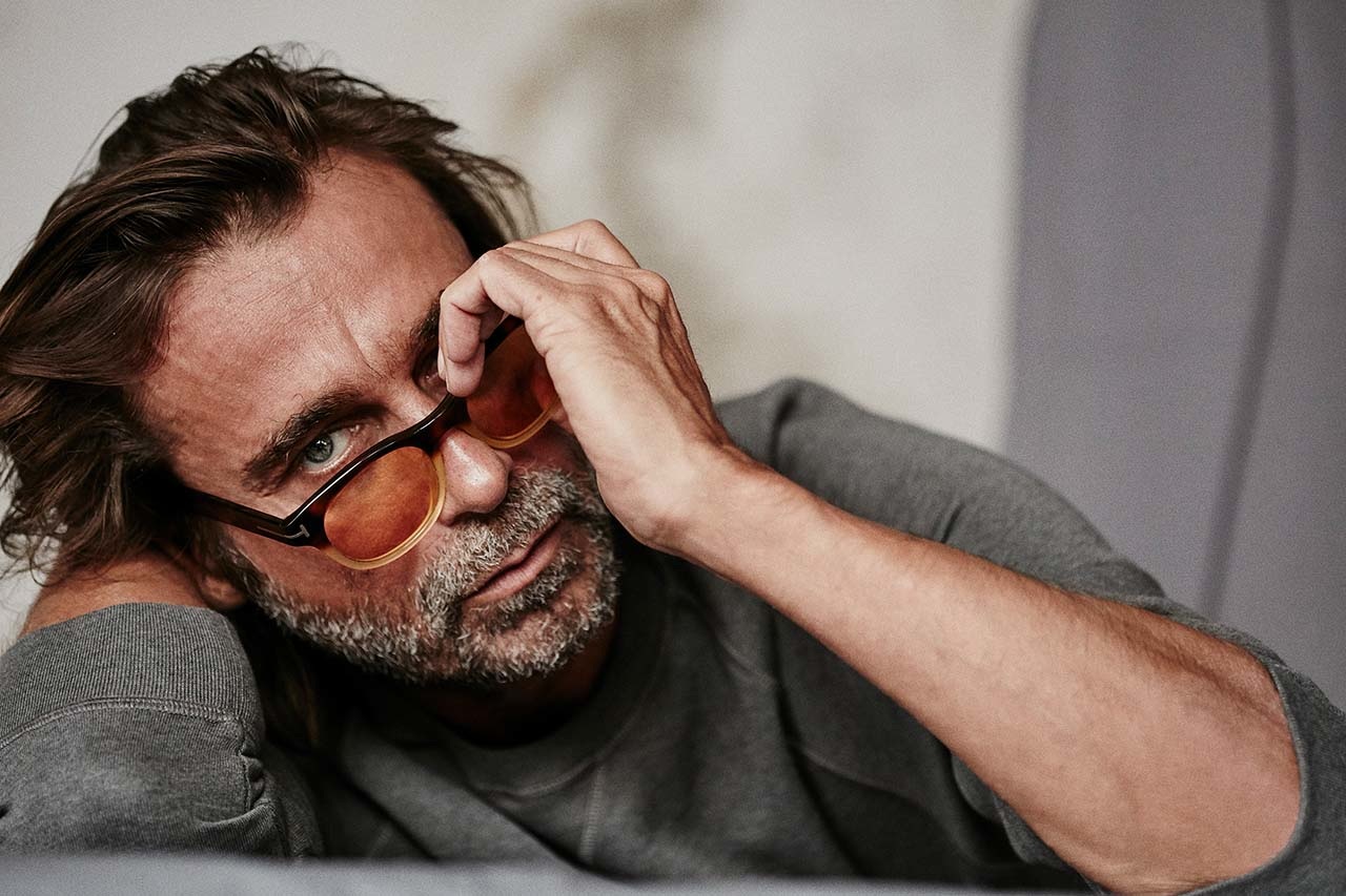 JORDI MOLLÀ CREATIVE DIRECTOR . FASHION STYLIST