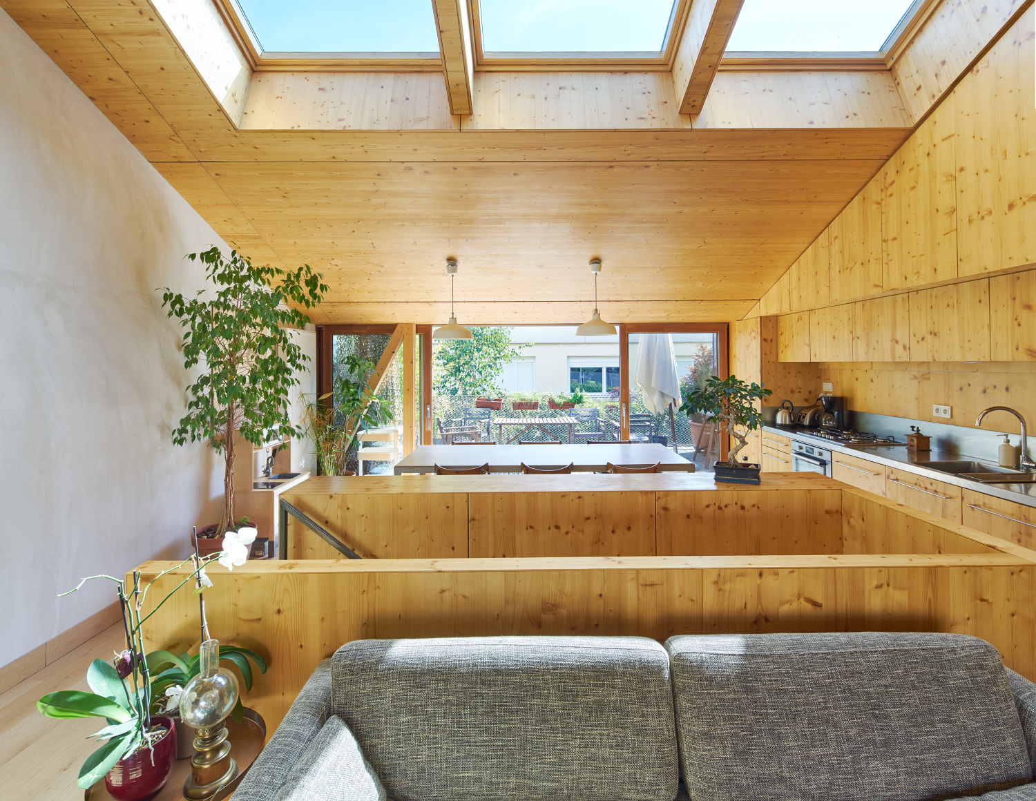 Maison en cœur d’îlot / Luca Jolivet - François Maisonnasse Architecte ...
