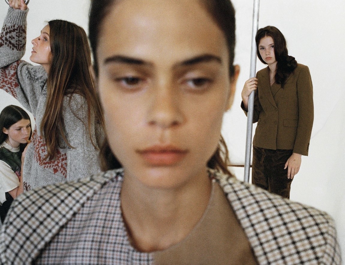 DOUBLE Mila Taylor Young