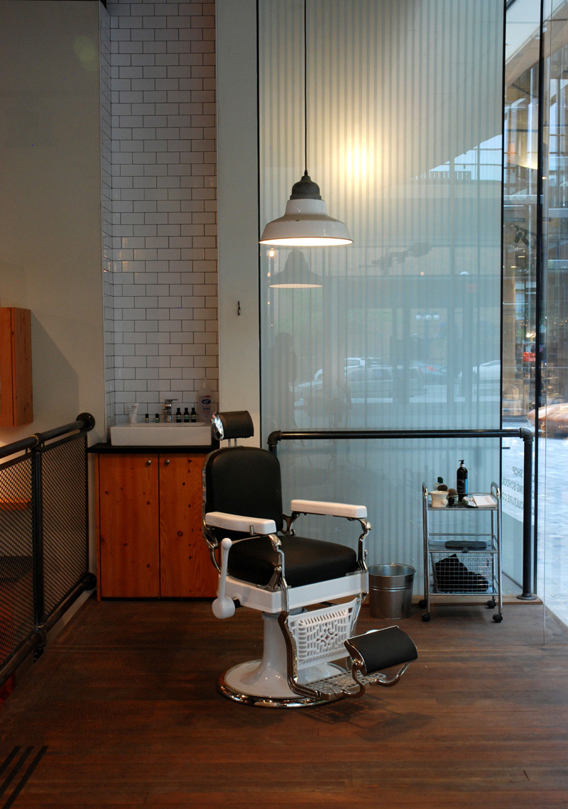 VICTORY BARBER & BRAND INTERIOR Caste
