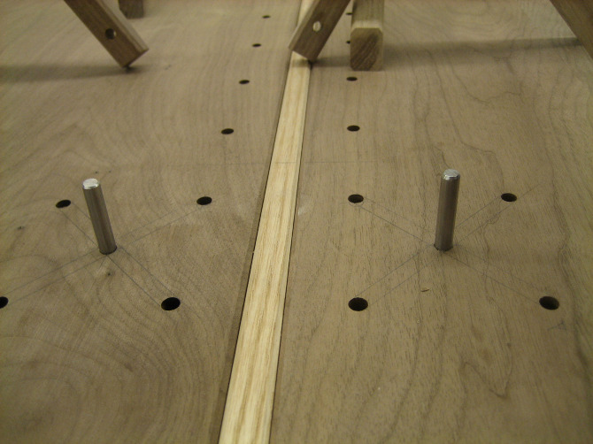 Stich Table Cross-Stich Table - Kaeo Helder - Industrial Designer