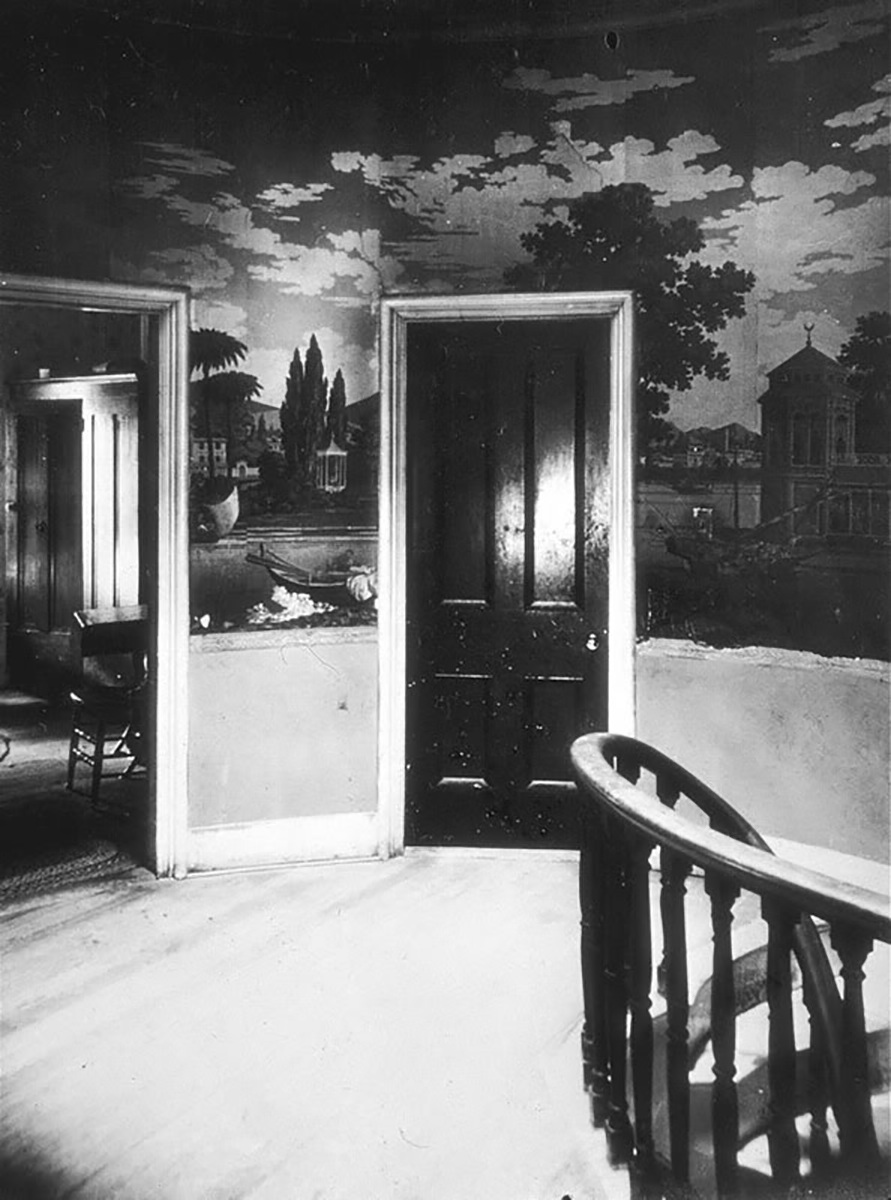 Enoch Robinson’s Desert De Retz - Alexander Rosenberg