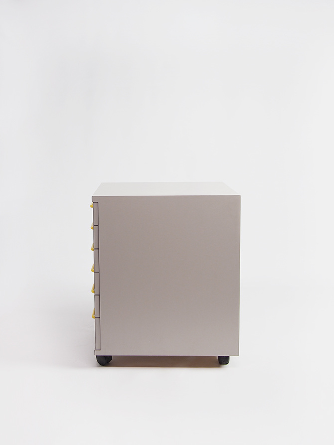 Mueble de cajones - Passeu, Passeu