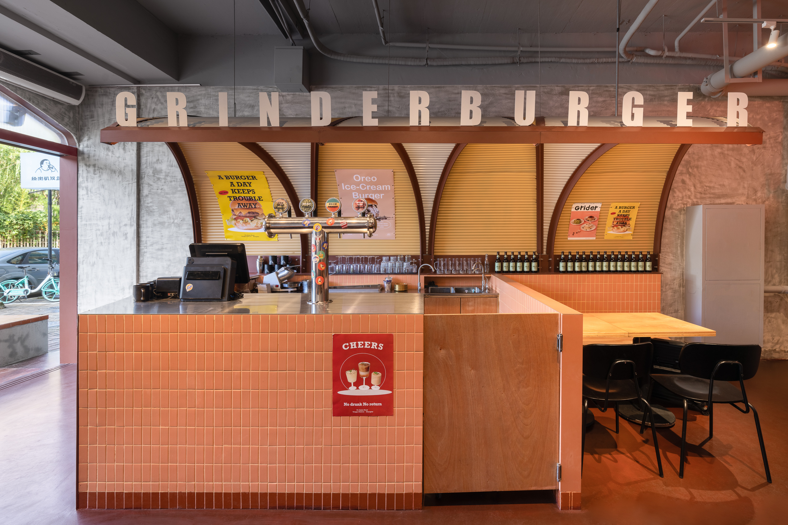 Grinder Burger University Avenue office coastline