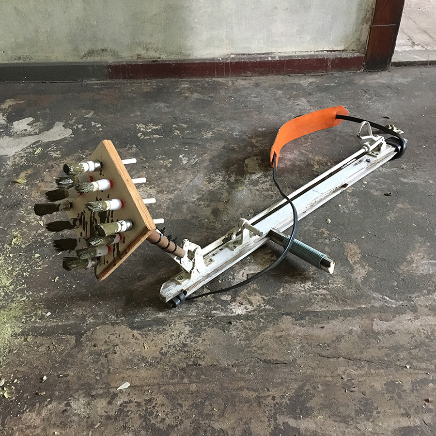 UNPRACTICAL PAINTING DEVICES Daan Botlek