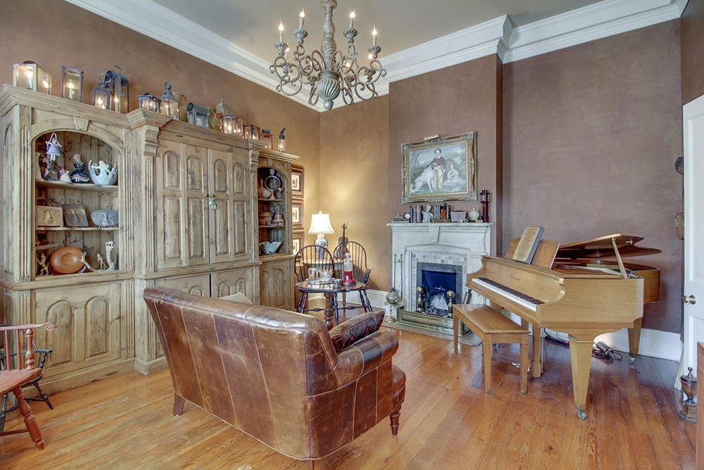 Imagine Yourself In A 19th Century Victorian Home In Nashville