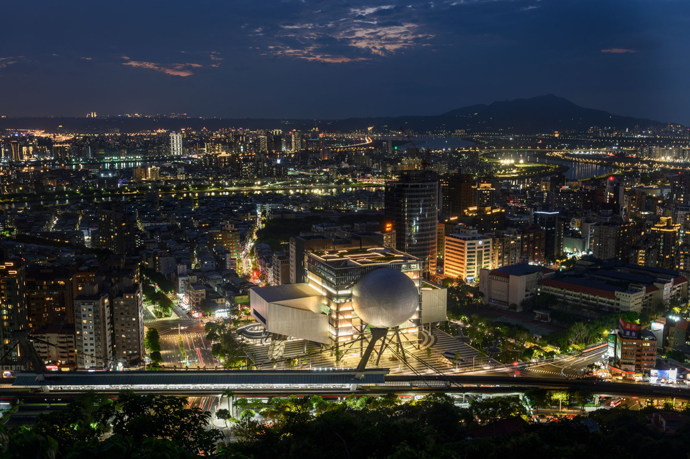 Taipei Performing Arts Center Inside Outside