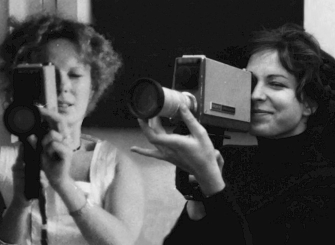 Sois Belle Et Tais Toi Delphine Seyrig Past Event > Herstoriographies presents Delphine Seyrig and Video