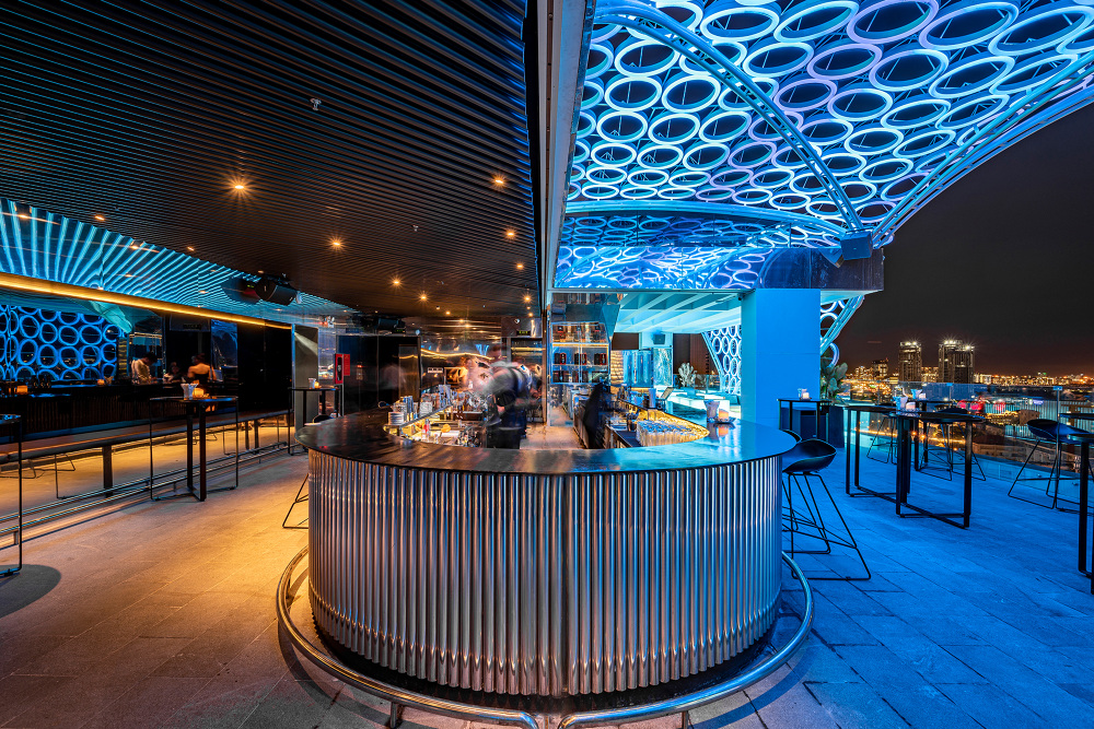 Epic sky lounge - Atelier Nguyen Pham