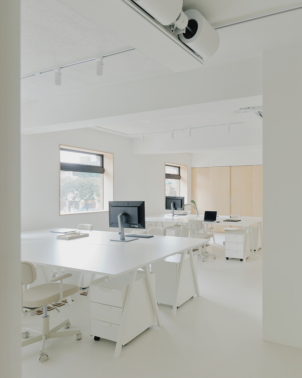 Office Interior Design in Taipei - CTT Architects