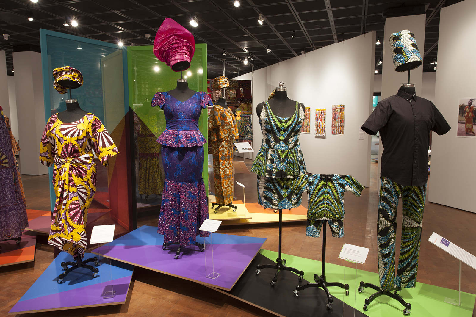 AfricanPrint Fashion Now! A Story of Taste, Globalization, and Style