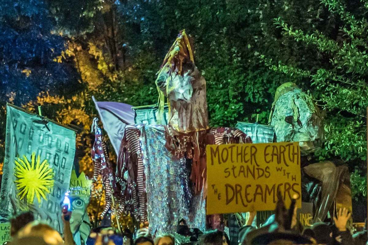 Halloween Parade 2017 A Funeral March for the Confederacy All The Saints Theater Company