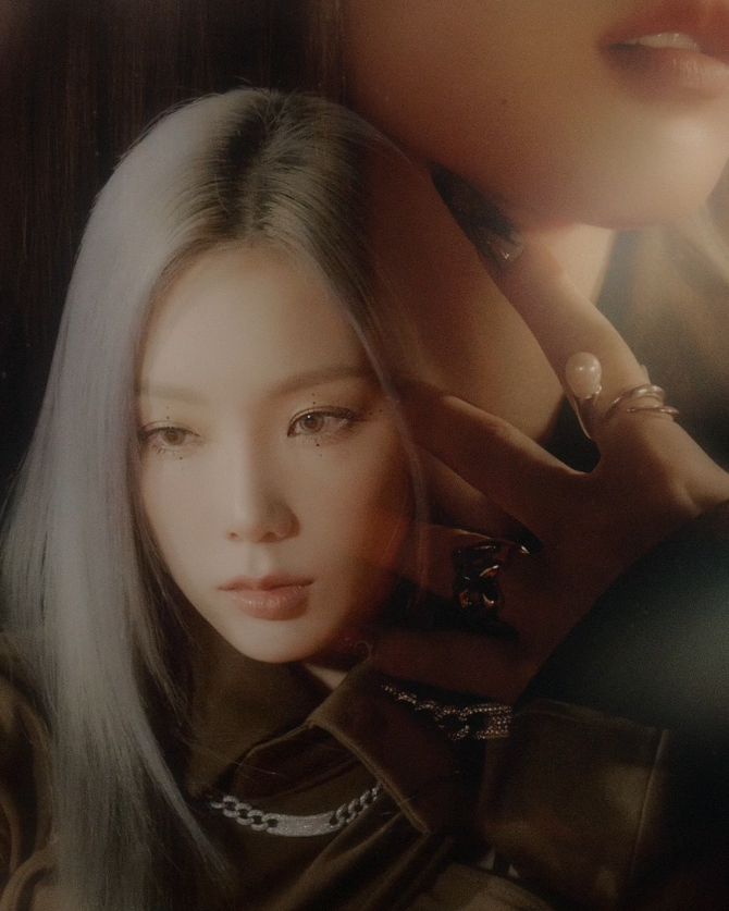 TAEYEON 태연 'INVU' Clip - nakyungkim.com