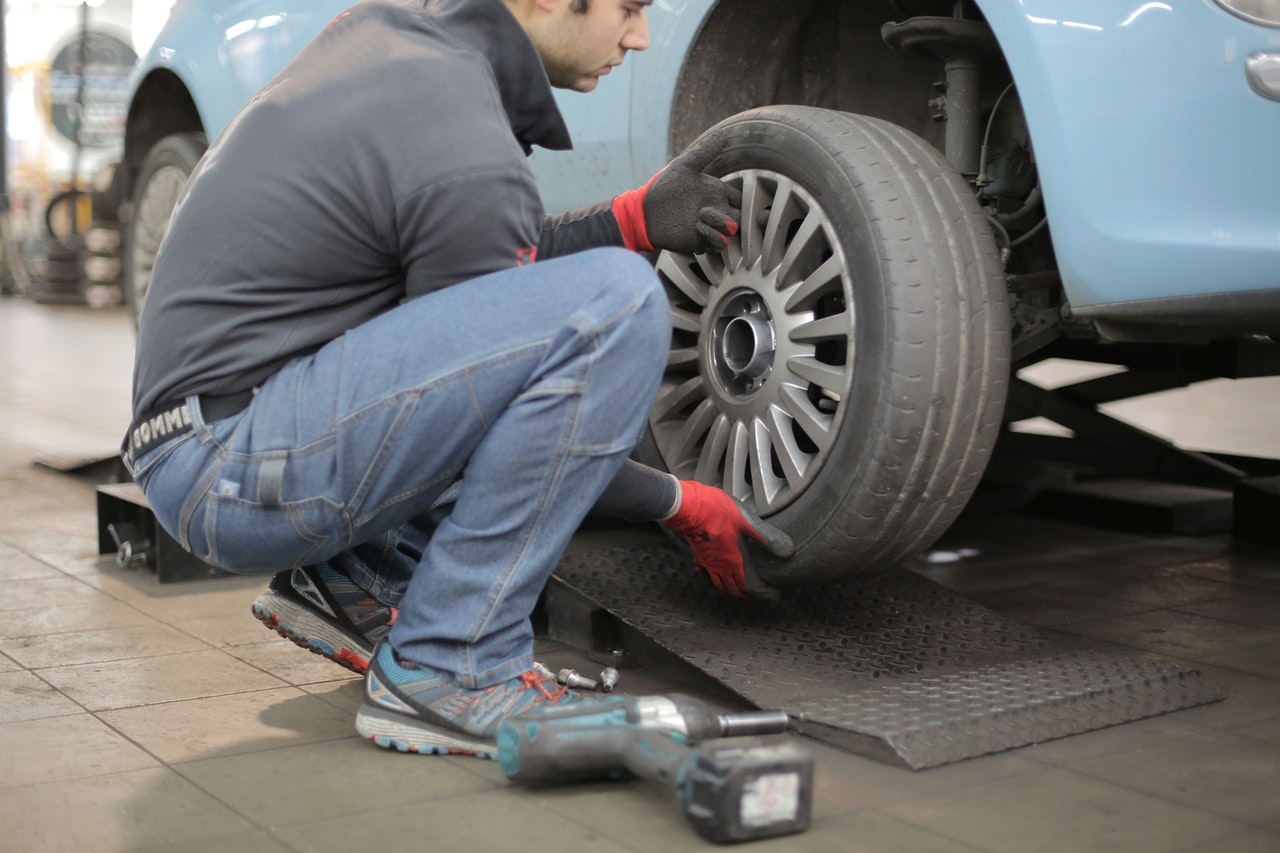 What Are the Most Common Causes of Tire Blowout? HarcourtHealth