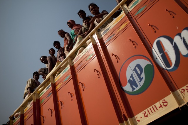 THE TRUCKDRIVERS OF INDIA