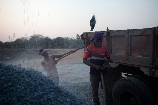 THE TRUCKDRIVERS OF INDIA