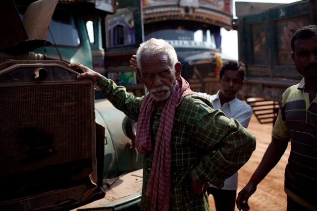 THE TRUCKDRIVERS OF INDIA