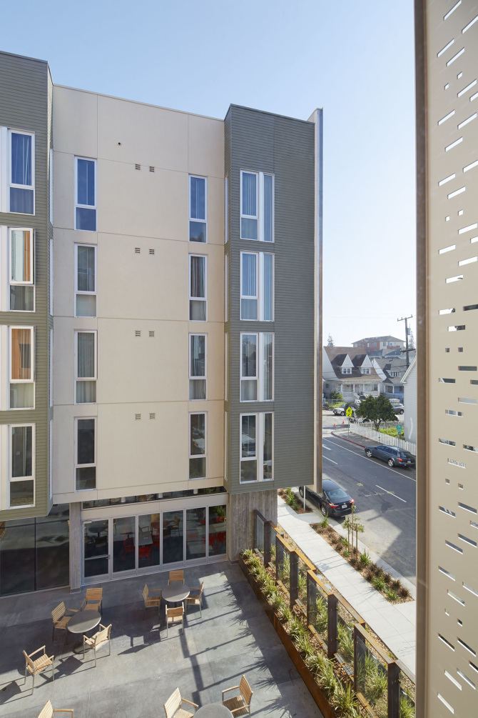 Lakeside Senior Housing roving studio