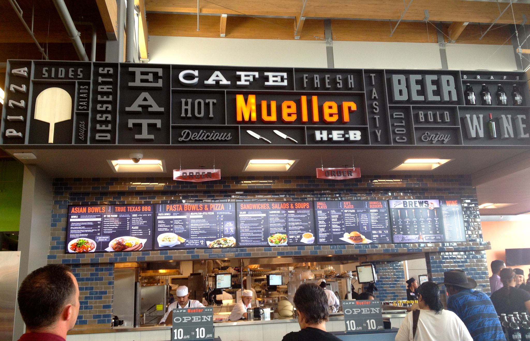 HEB Cafe Mueller freach design