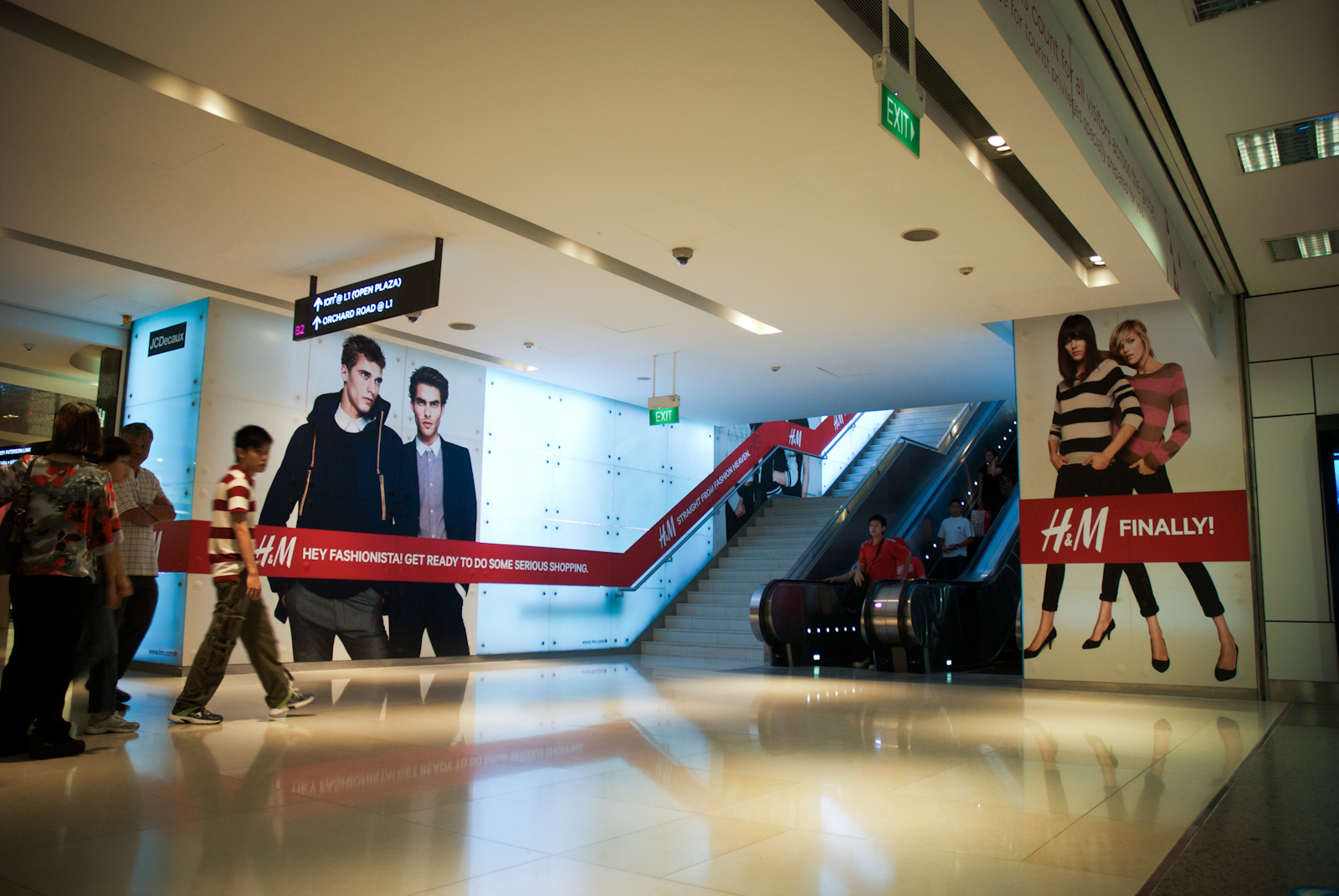 H&M store openings. 2005–2012. - oscarliedgren