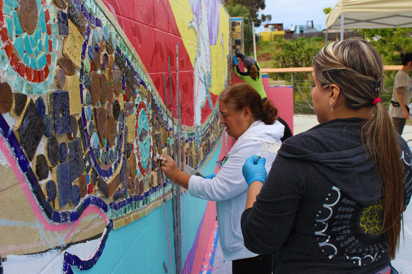 Playground Mural - ƎE
