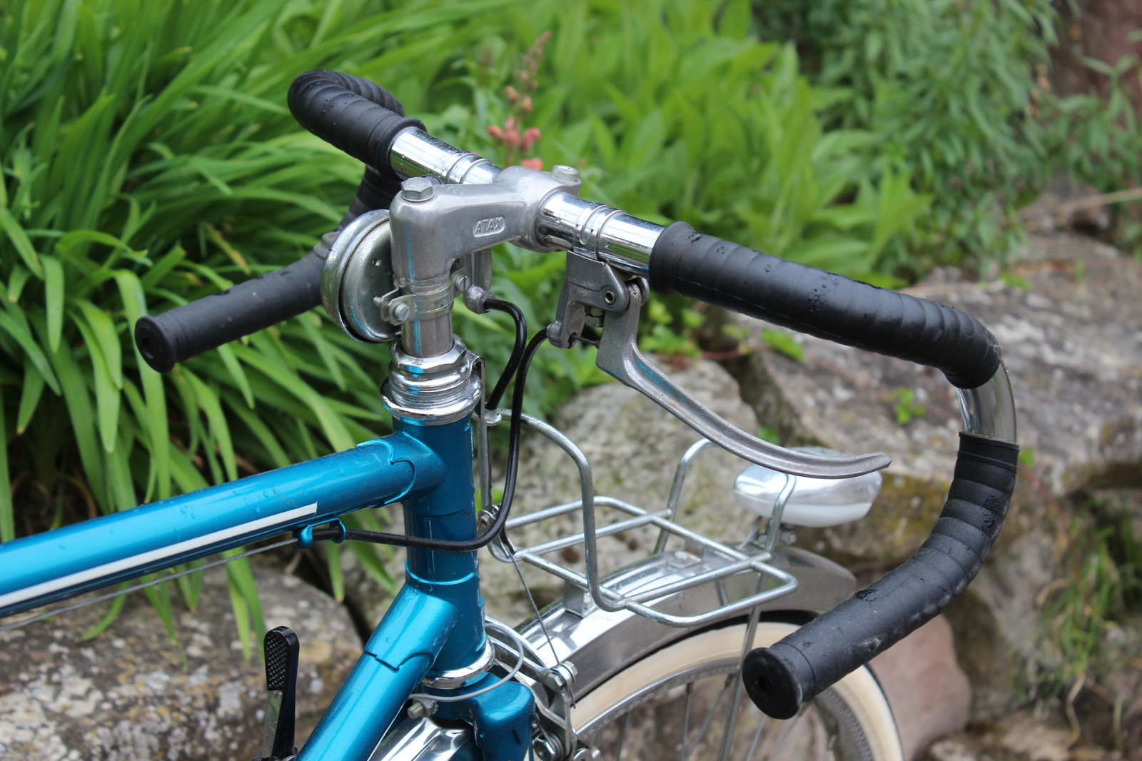 ANCIENNE TROUSSE BOITE à outils en CUIR pour vélo ancien vintage